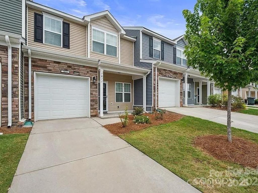 7011 Jane Parks Way, Charlotte, NC 28217