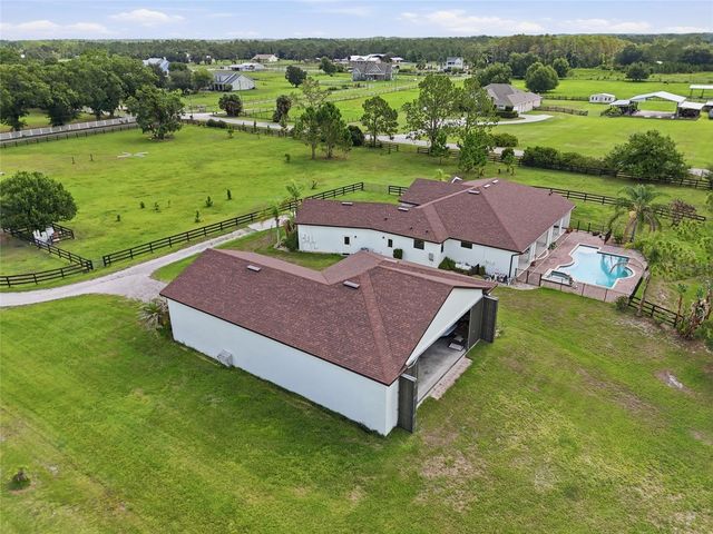 4460 RUNWAY LANE, St Cloud, FL 34772