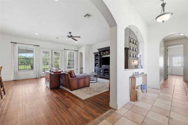 4460 RUNWAY LANE, St Cloud, FL 34772