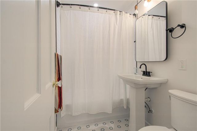 5341 Ash Street, Roeland Park, KS 66205