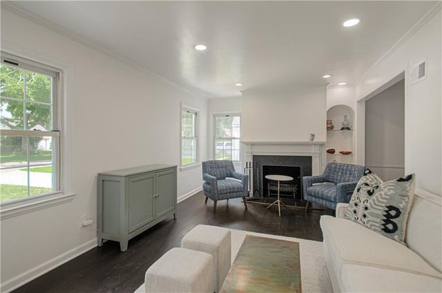 5341 Ash Street, Roeland Park, KS 66205