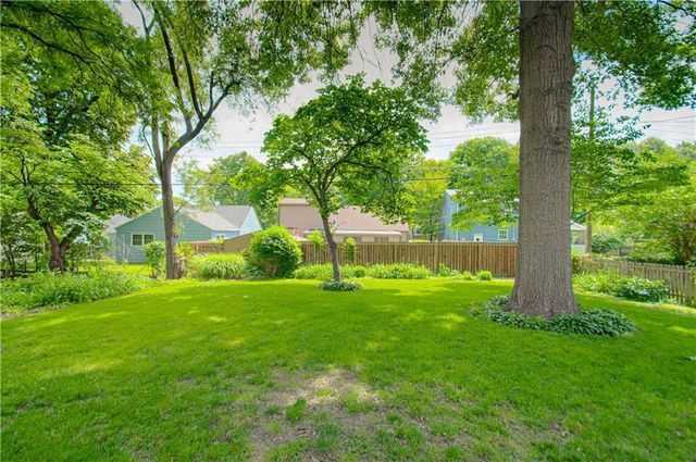 5341 Ash Street, Roeland Park, KS 66205