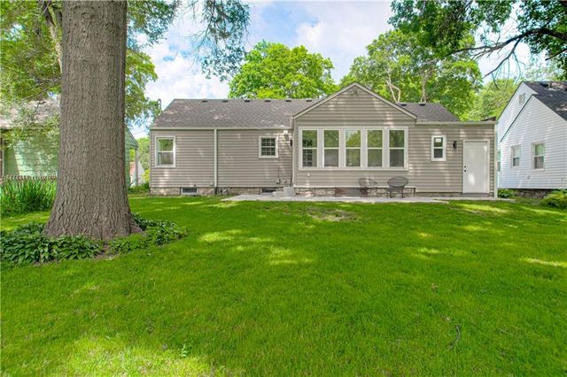 5341 Ash Street, Roeland Park, KS 66205