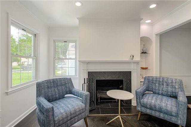 5341 Ash Street, Roeland Park, KS 66205