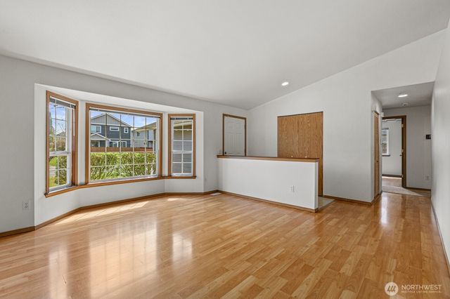 8202 51st Avenue NE, Marysville, WA 98270