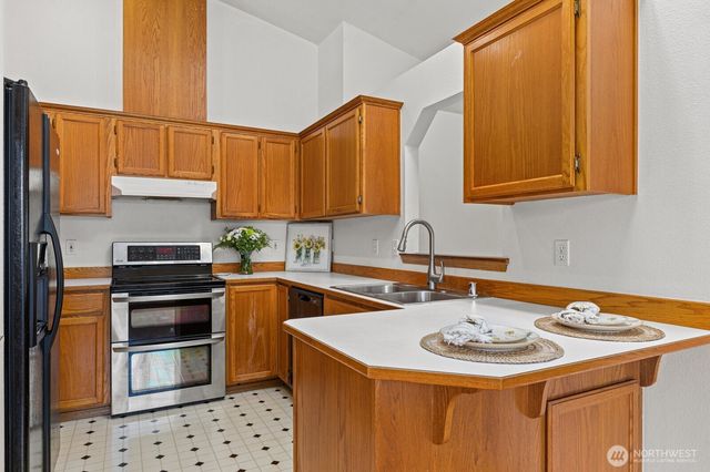 8202 51st Avenue NE, Marysville, WA 98270