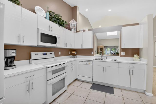 5590 Royal Lake Circle, Boynton Beach, FL 33437