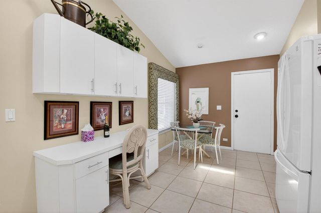 5590 Royal Lake Circle, Boynton Beach, FL 33437