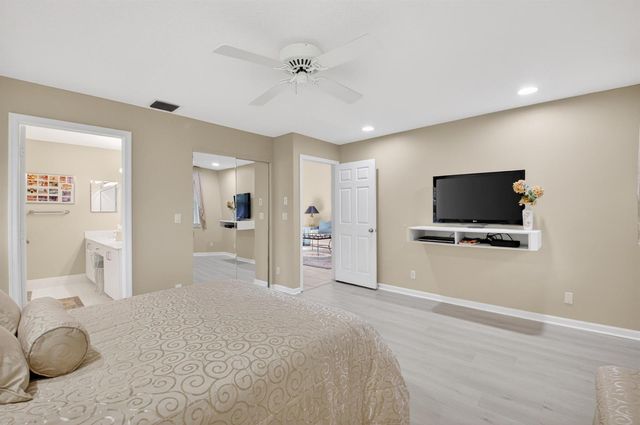 5590 Royal Lake Circle, Boynton Beach, FL 33437