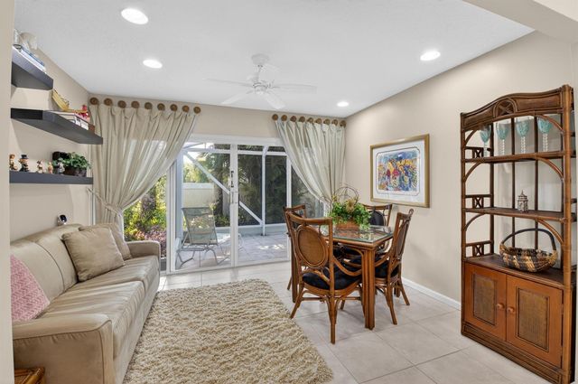 5590 Royal Lake Circle, Boynton Beach, FL 33437