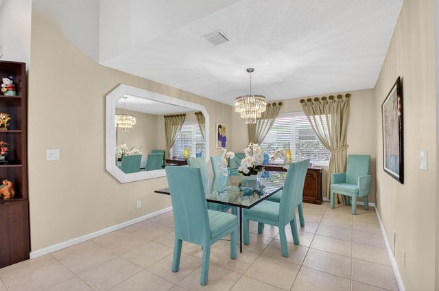5590 Royal Lake Circle, Boynton Beach, FL 33437