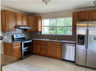 7821 NW 14th Street, Pembroke Pines, FL 33024