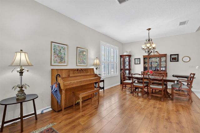 8051 SAINT JAMES WAY, Mount Dora, FL 32757