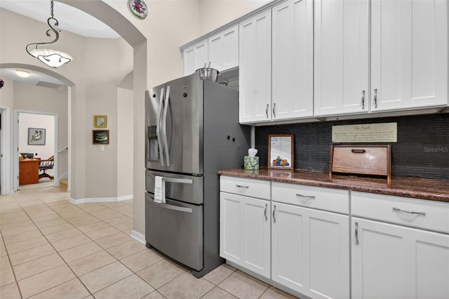 8051 SAINT JAMES WAY, Mount Dora, FL 32757