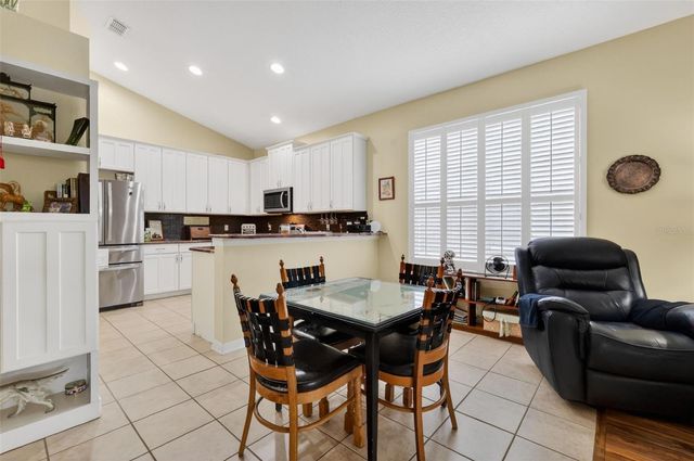 8051 SAINT JAMES WAY, Mount Dora, FL 32757