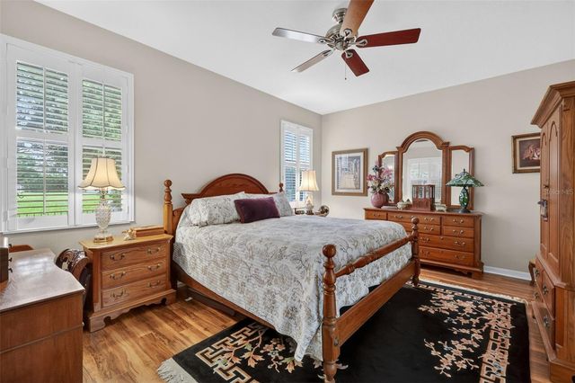 8051 SAINT JAMES WAY, Mount Dora, FL 32757