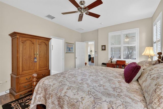 8051 SAINT JAMES WAY, Mount Dora, FL 32757