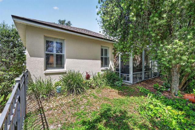 8051 SAINT JAMES WAY, Mount Dora, FL 32757