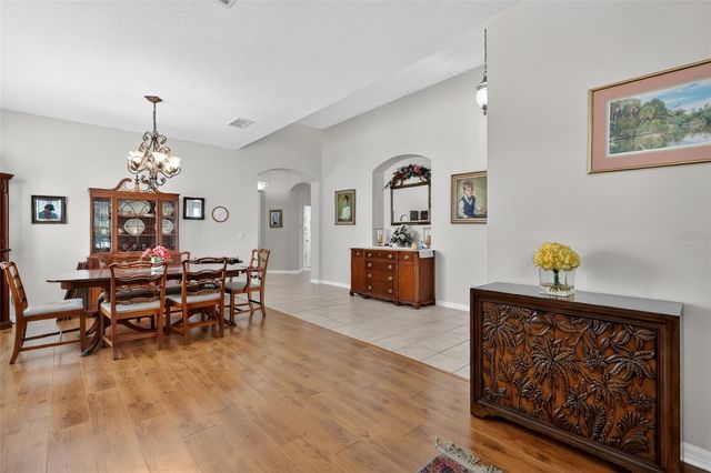 8051 SAINT JAMES WAY, Mount Dora, FL 32757