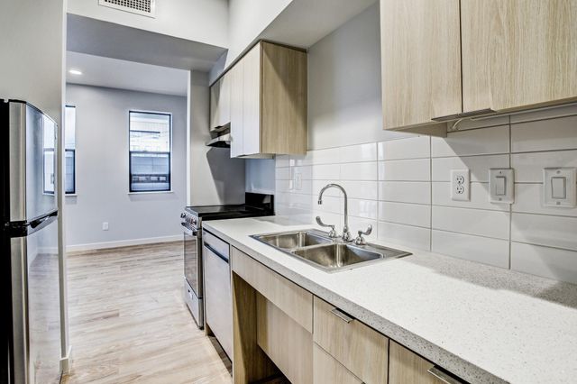 3113 Saint Charles Street 230, Houston, TX 77004