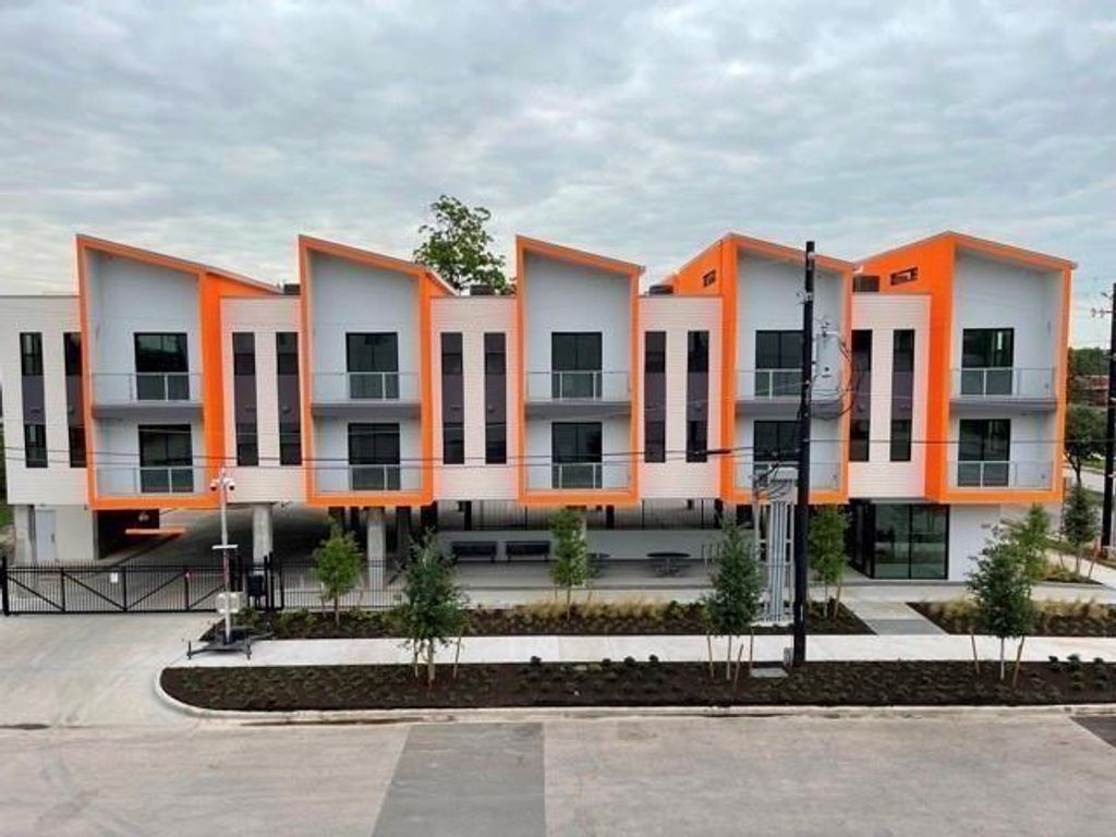 3113 Saint Charles Street 230, Houston, TX 77004