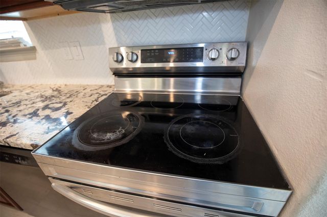 2314 Avenue G, Dickinson, TX 77539