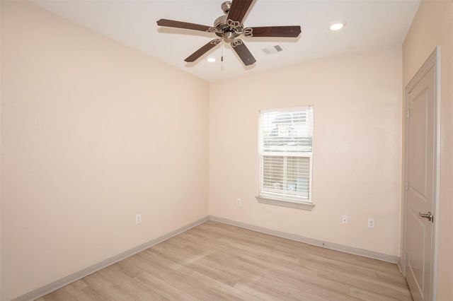 2314 Avenue G, Dickinson, TX 77539