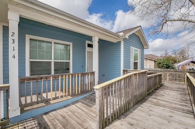 2314 Avenue G, Dickinson, TX 77539