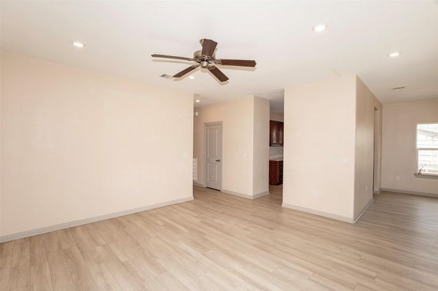 2314 Avenue G, Dickinson, TX 77539