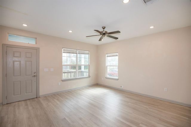 2314 Avenue G, Dickinson, TX 77539