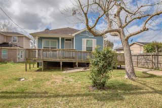 2314 Avenue G, Dickinson, TX 77539