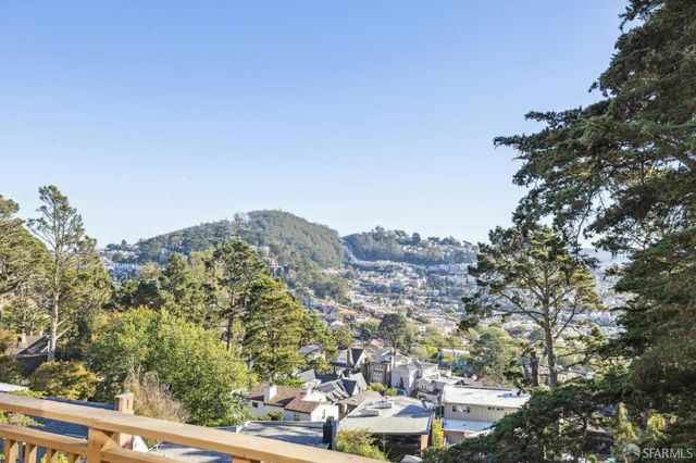 2266 9th Avenue, San Francisco, CA 94116