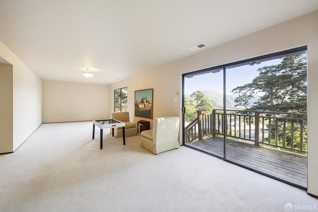 2266 9th Avenue, San Francisco, CA 94116