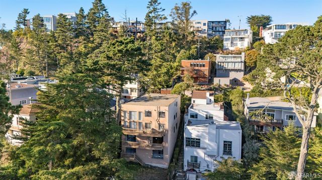 2266 9th Avenue, San Francisco, CA 94116