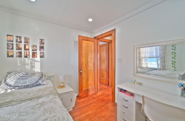 21 Vista Avenue, Colonie, NY 12110