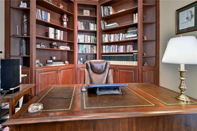 519 Sir George Percy RD, Williamsburg, VA 23185