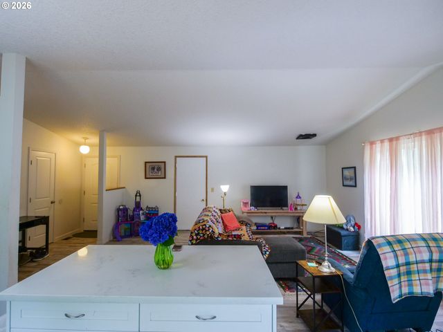 3635 Se 24TH Ct, Gresham, OR 97080