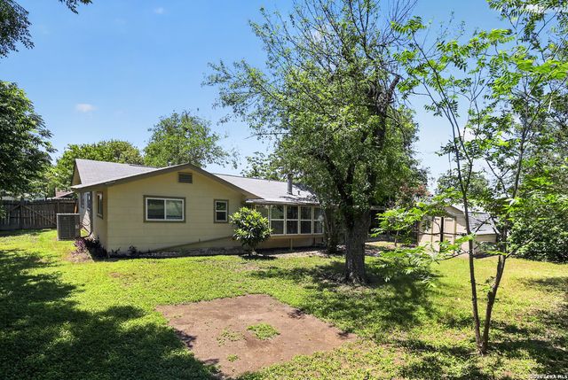 5615 BRANDEMERE DR, San Antonio, TX 78218