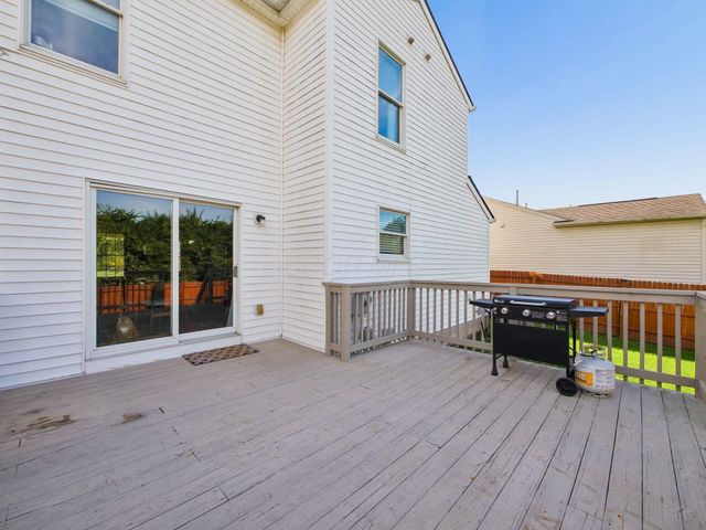 1955 Winding Hollow Drive, Grove City, OH 43123