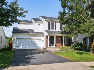 1955 Winding Hollow Drive, Grove City, OH 43123