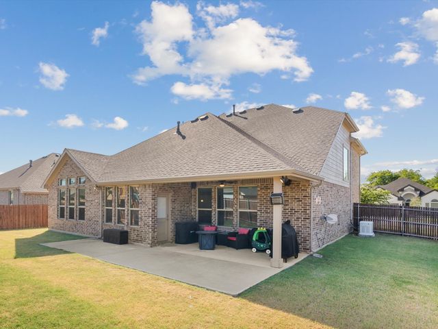 3455 Hidden Hollow Drive, Grand Prairie, TX 76065