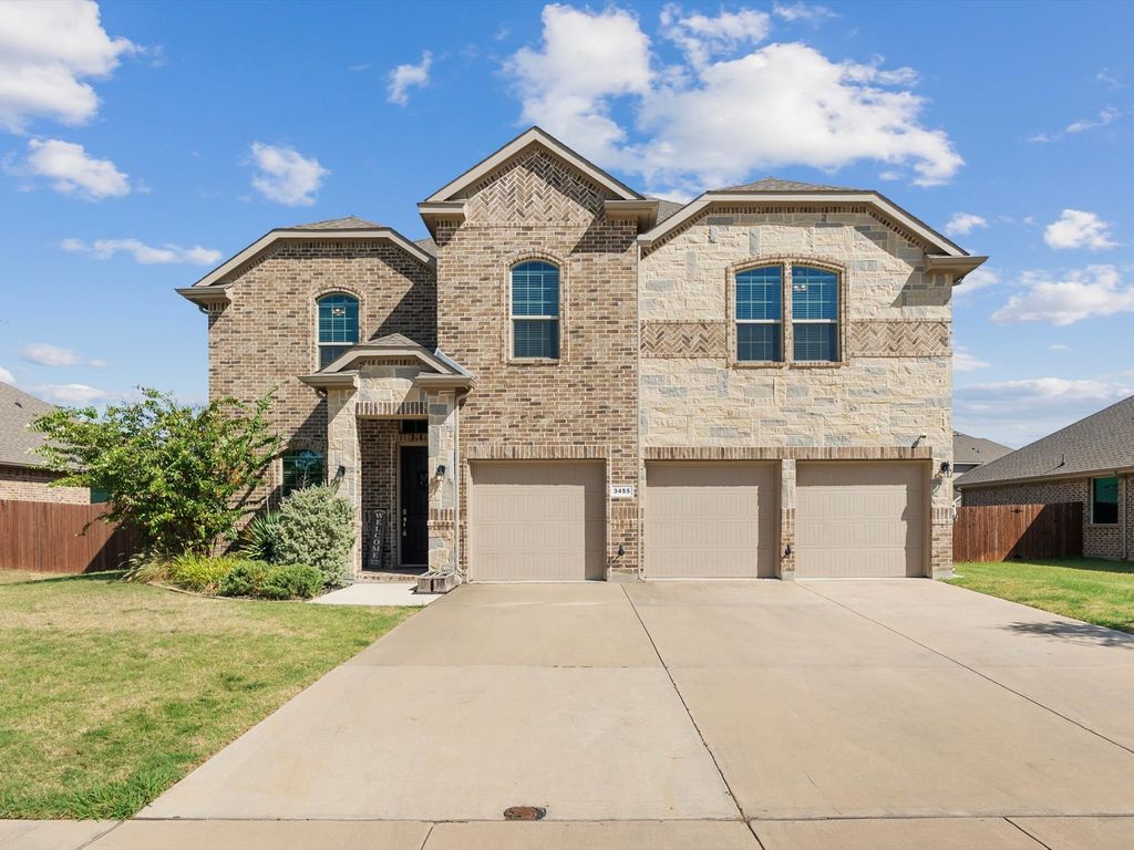 3455 Hidden Hollow Drive, Grand Prairie, TX 76065
