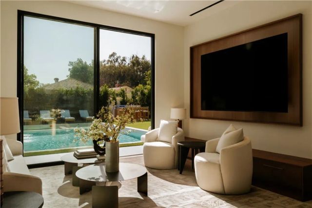 4634 Ethel Avenue, Sherman Oaks, CA 91423