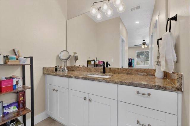 2527 Verde Road SW, Albuquerque, NM 87105