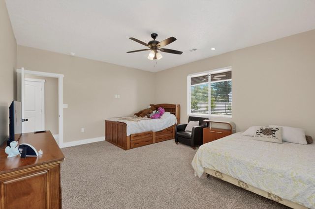 2527 Verde Road SW, Albuquerque, NM 87105