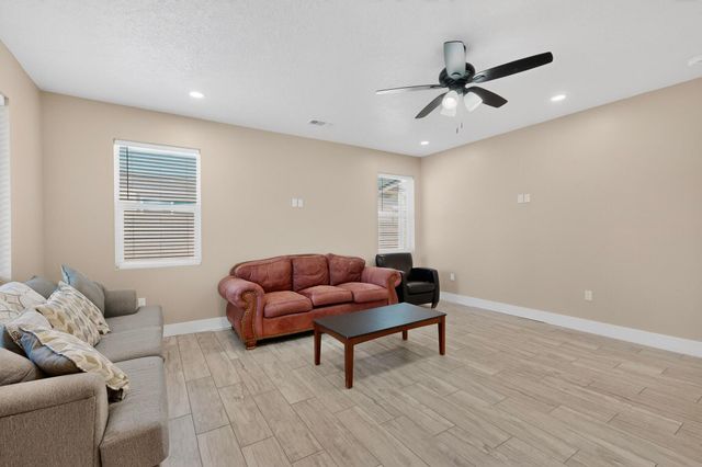 2527 Verde Road SW, Albuquerque, NM 87105