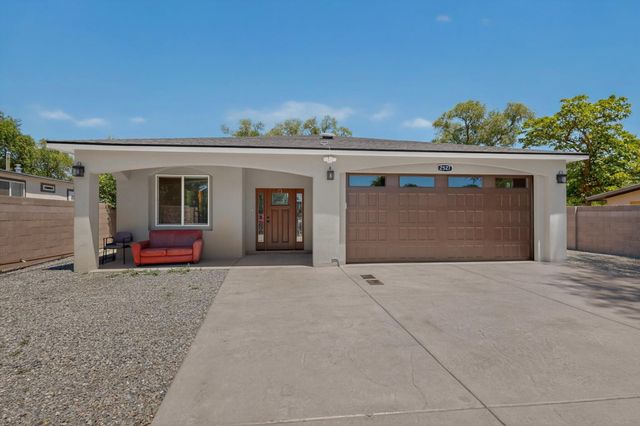 2527 Verde Road SW, Albuquerque, NM 87105