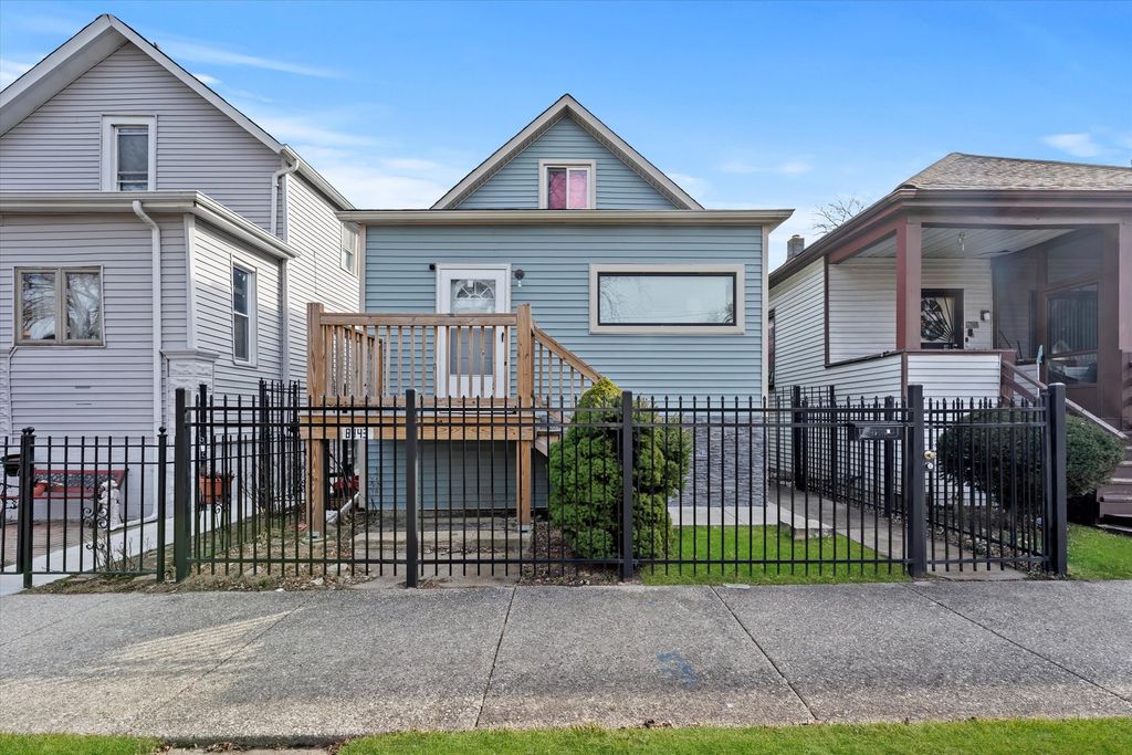 8443 S Green Street, Chicago, IL 60620