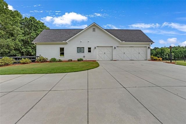 3810 N Sharon Church Road, Loganville, GA 30052