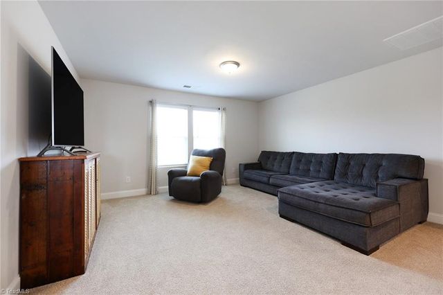 111 Laced Maple Court, Reidsville, NC 27320